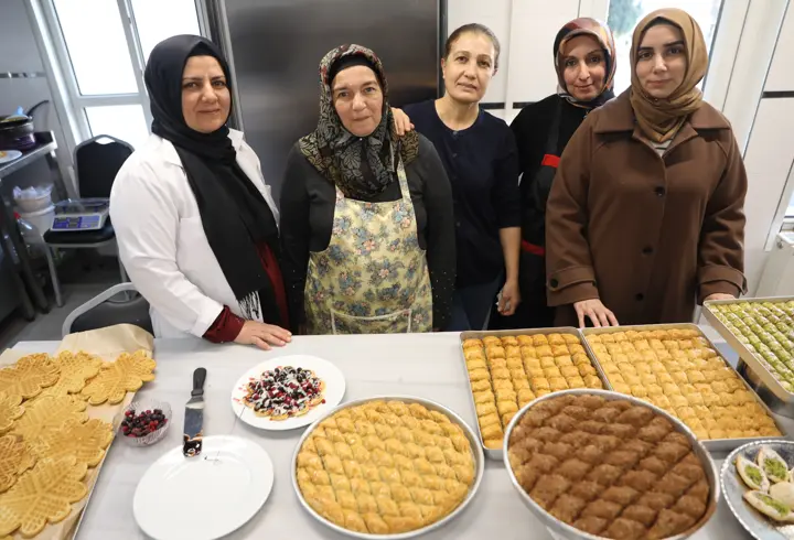 Gaziantep'te 'Halk Baklavası' ile kadınlara istihdam sağlanıyor
