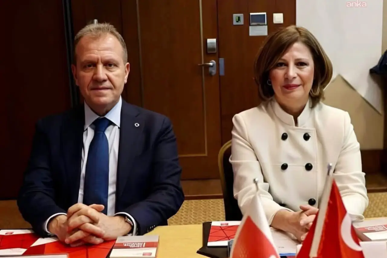 Vahap Seçer'den Tbb Başkan Vekili Seçilen Ayşe Ünlüce'ye Tebrik: Bu Görevi Başarıyla Sürdüreceğine İnanıyorum