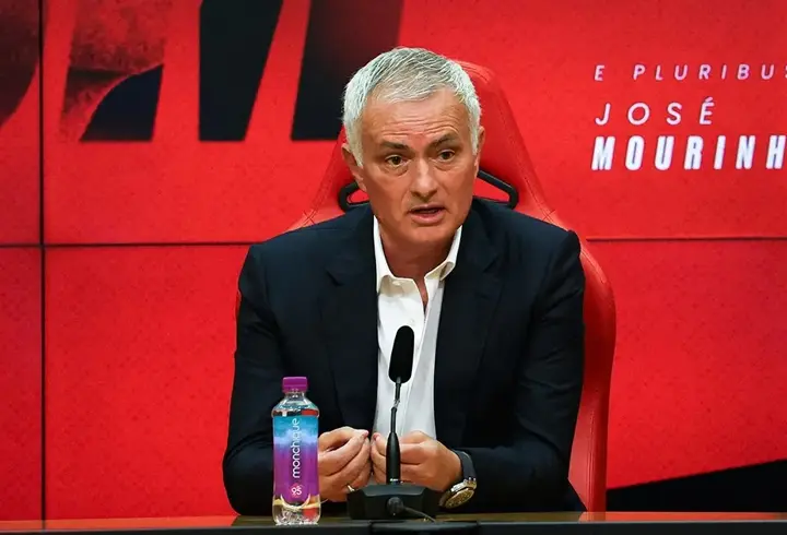 Jose Mourinho’dan Fenerbahçe’yi kızdıracak açıklamalar
