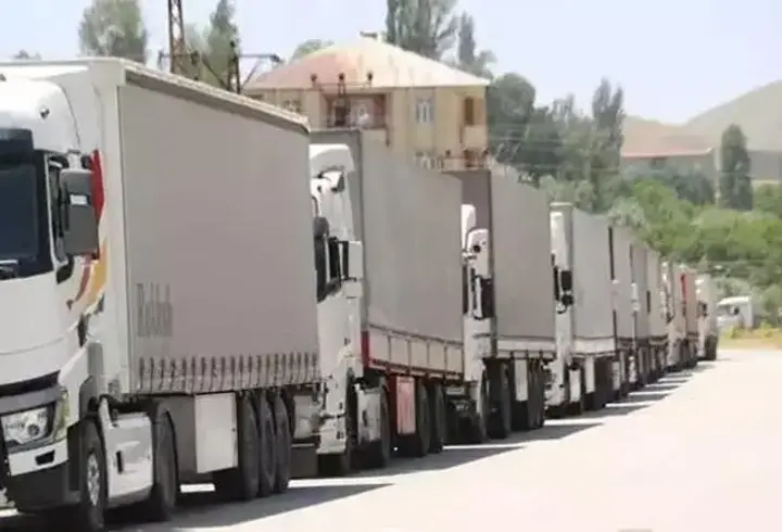 Esendere Gümrük Kapısı’nda 5 kilometrelik TIR kuyruğu