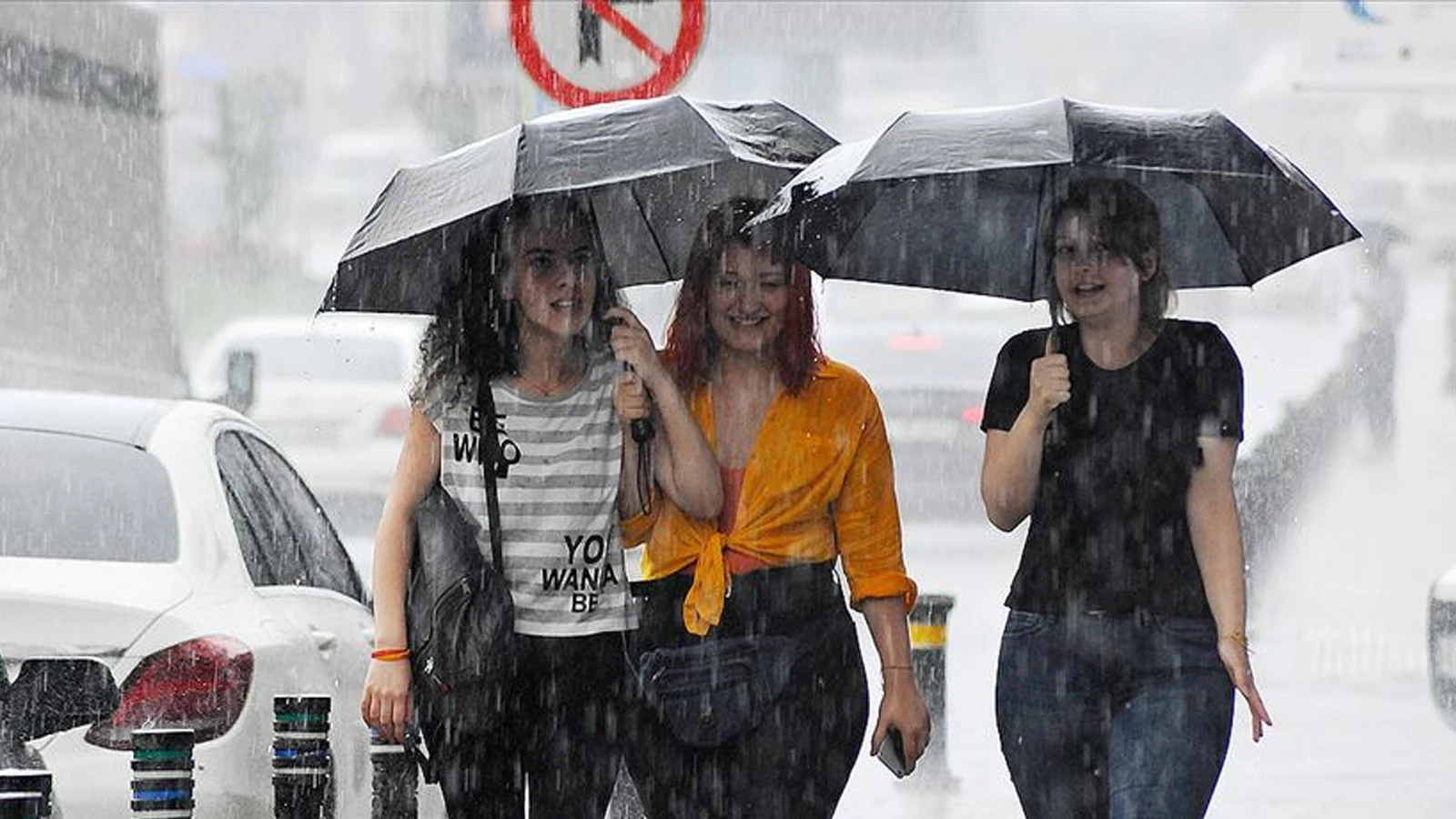 Meteoroloji'den İstanbul'a sağanak yağış uyarısı
