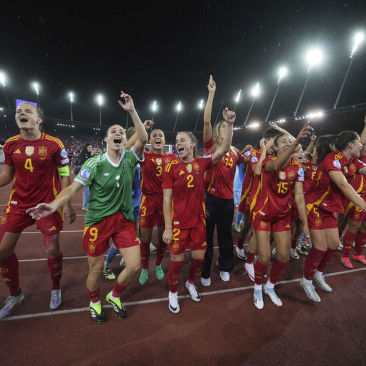 EURO 2025 kadınlarda kupa sahibi buluyor!