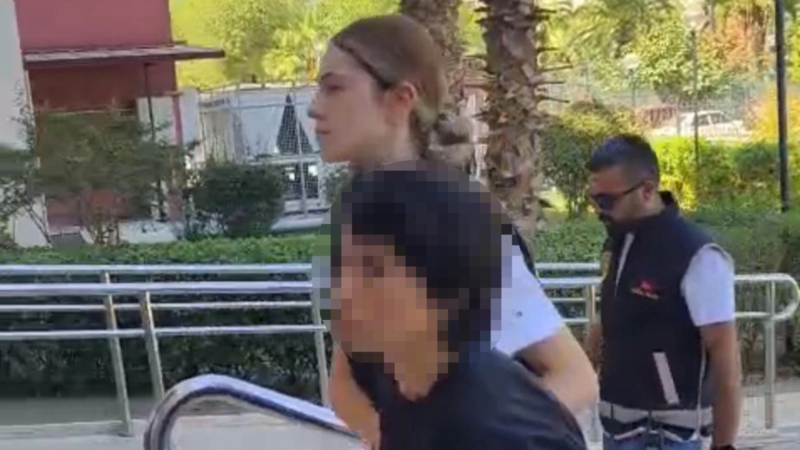 2 aylık kız kardeşini yastıkla boğduğunu itiraf etti
