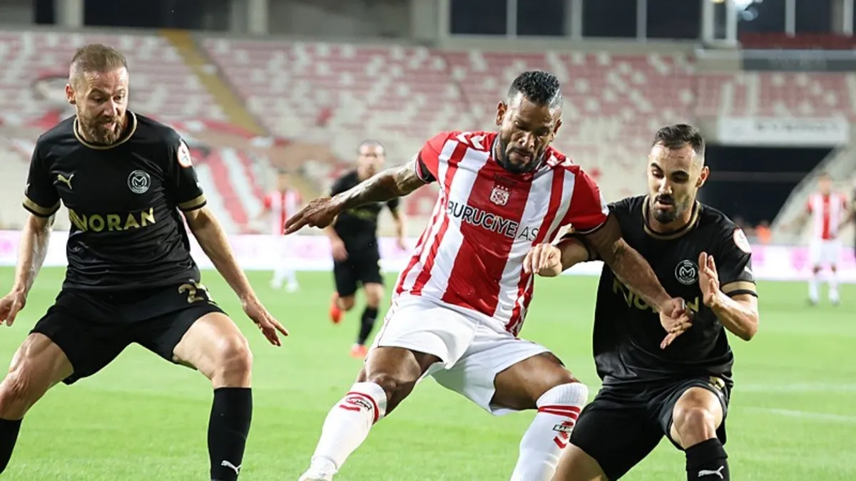 Gol düellosunda Ekenler Beton Sivasspor ile Manisa FK puanları paylaştı