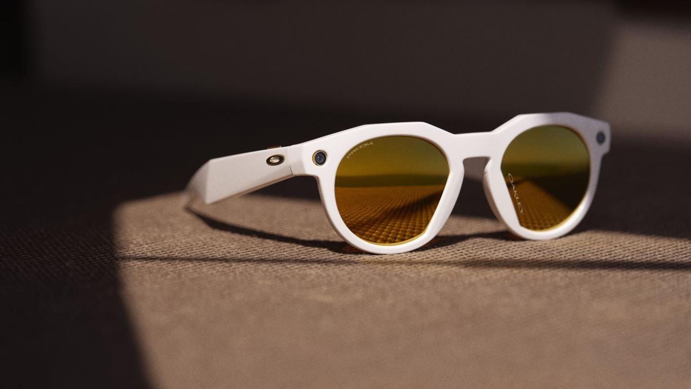 Meta, 3K video kaydedebilen akıllı gözlüğünü "Oakley" tanıttı