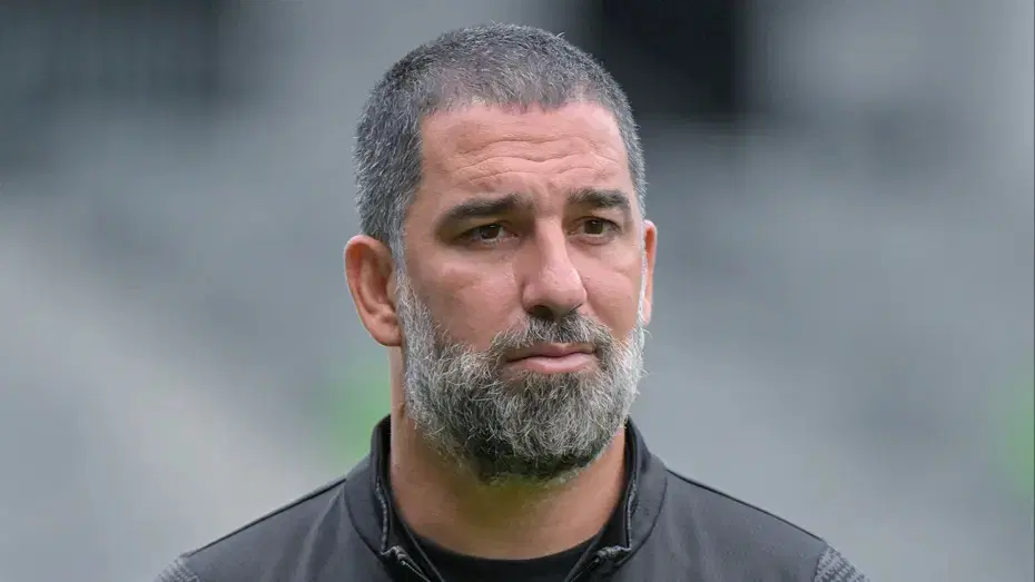 Arda Turan'ın Derbi Sonrası Yaptığı Konuşma Gündem Oldu, O Anlar Paylaşıldı