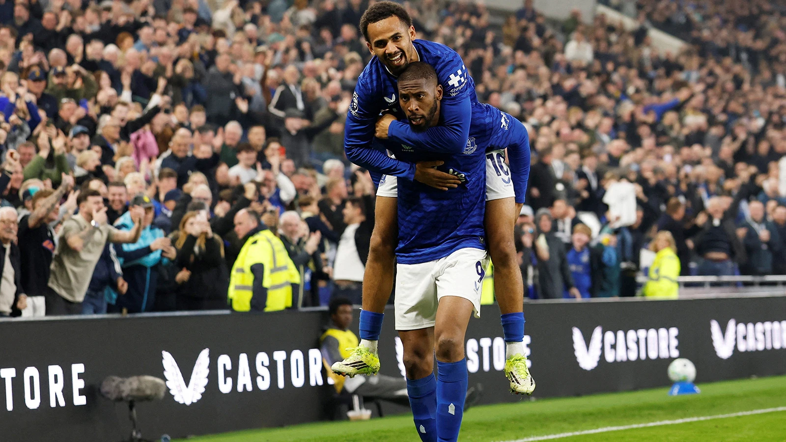 Everton, Chelsea'ye 33 yıl sonra bir ilki yaşattı