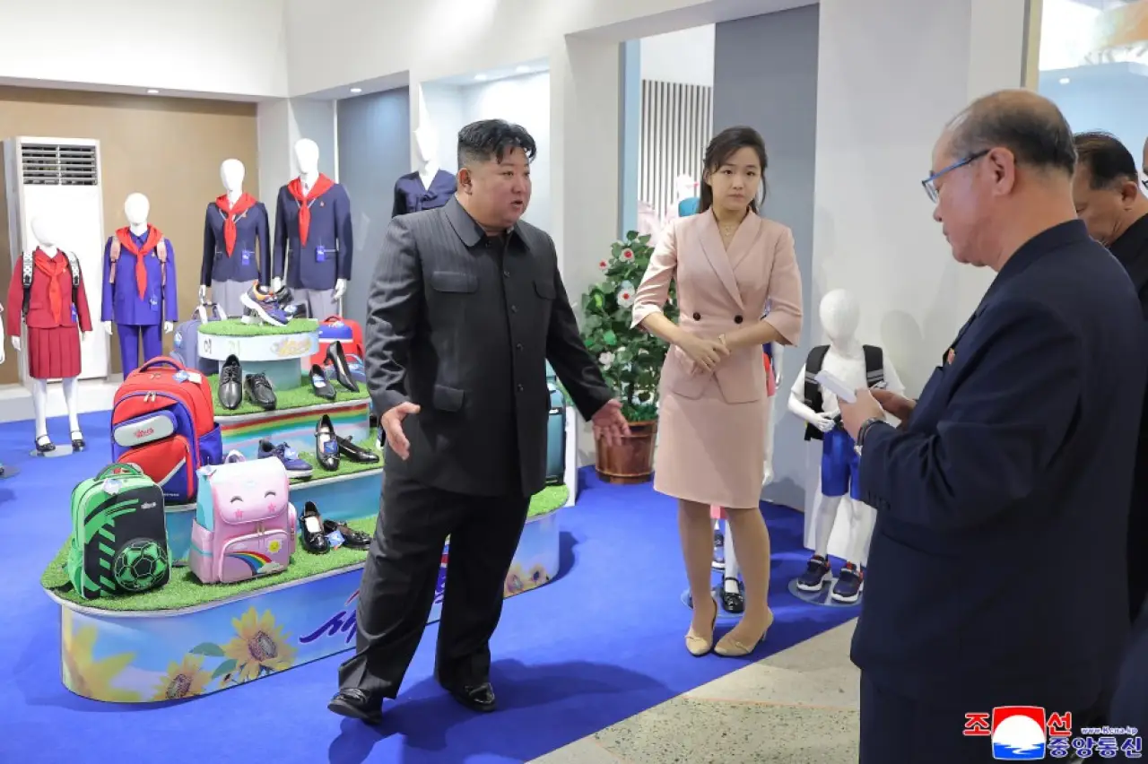 'Kim Jong-Un Öldü' İddialarına Kuzey Kore Devlet Medyasından Fotoğraflı Yanıt