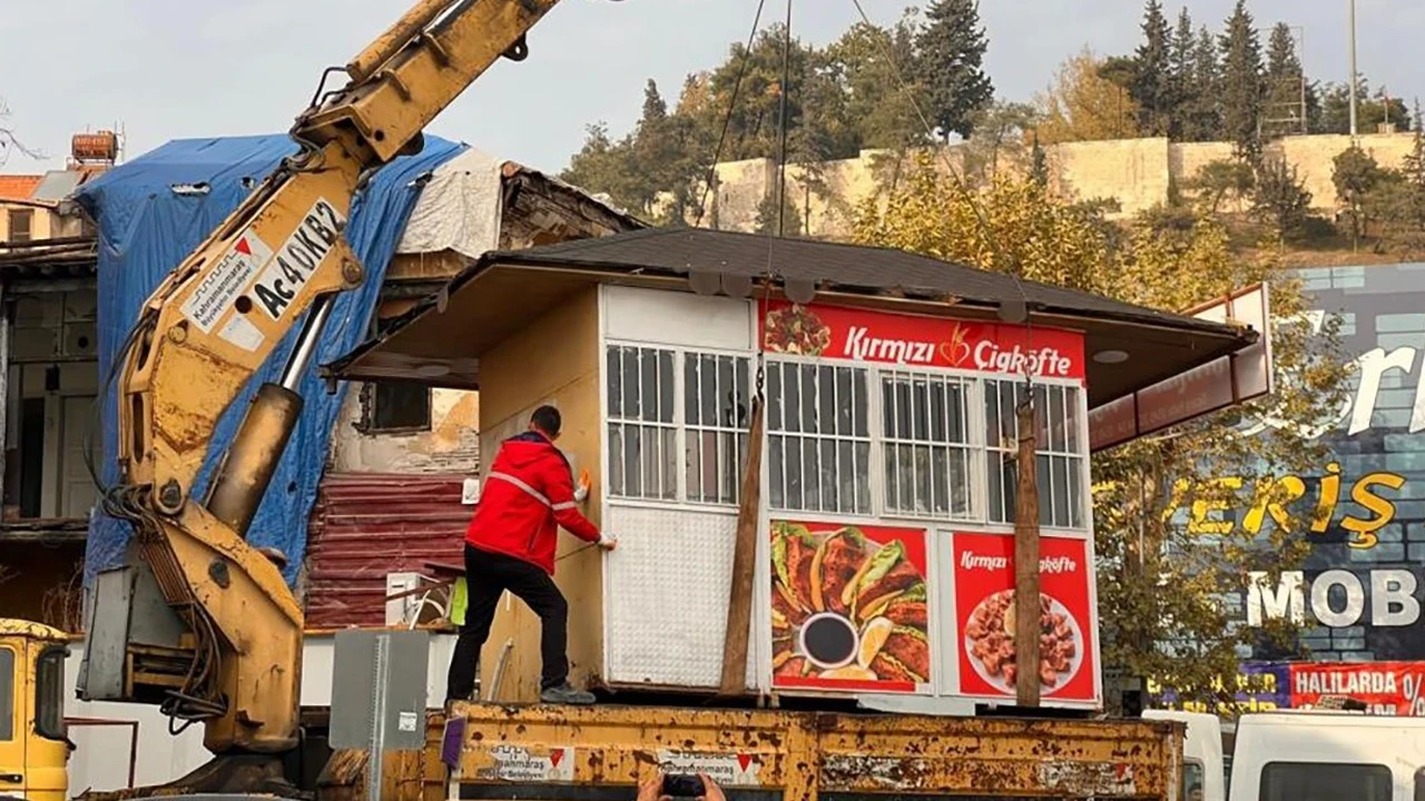 Çiğköfteye deterjan kabıyla sos dökmüştü: Belediye harekete geçti