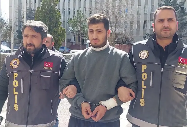 Eşini hastane bahçesinde boğan sanığa ağırlaştırılmış müebbet