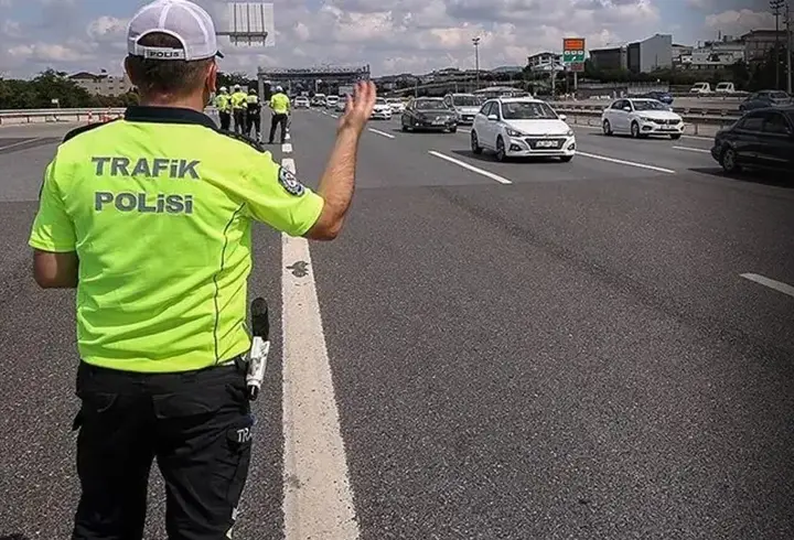 Dikkat, İstanbul'da Bazı Yollar Trafiğe Kapatılacak!