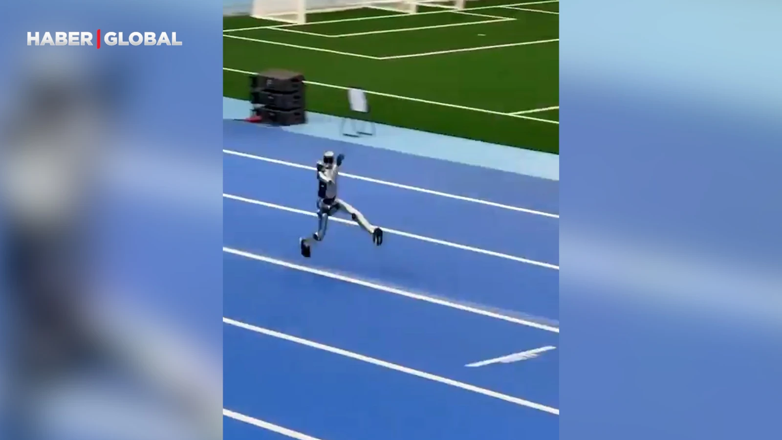 Robot Olimpiyatları'nda şaşırtan görüntü! İkiye ayrıldı