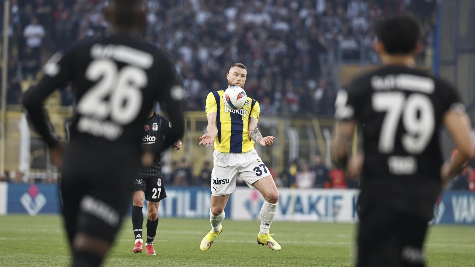 Beşiktaş, derbide yarın Fenerbahçe'yi ağırlayacak