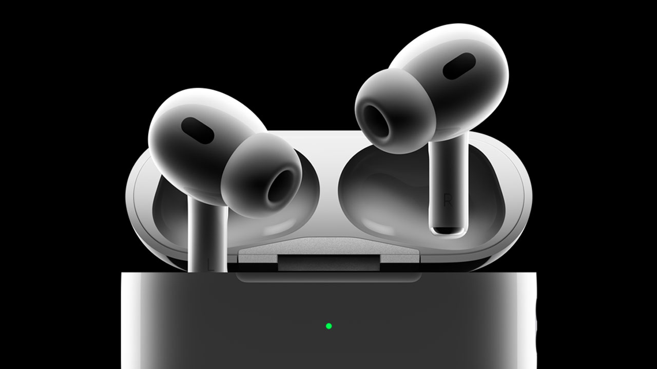 iOS 26 ile AirPods’lara akıllı pil uyarısı geliyor!