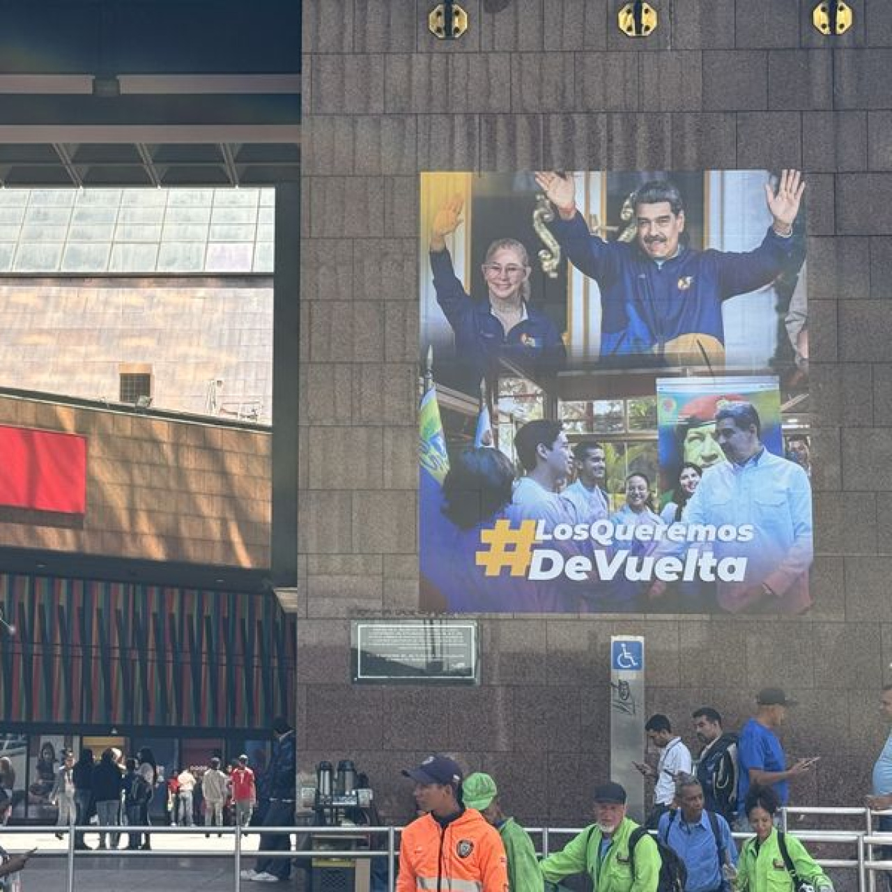 Venezuela sokaklarında Maduro için özgürlük çağrısı