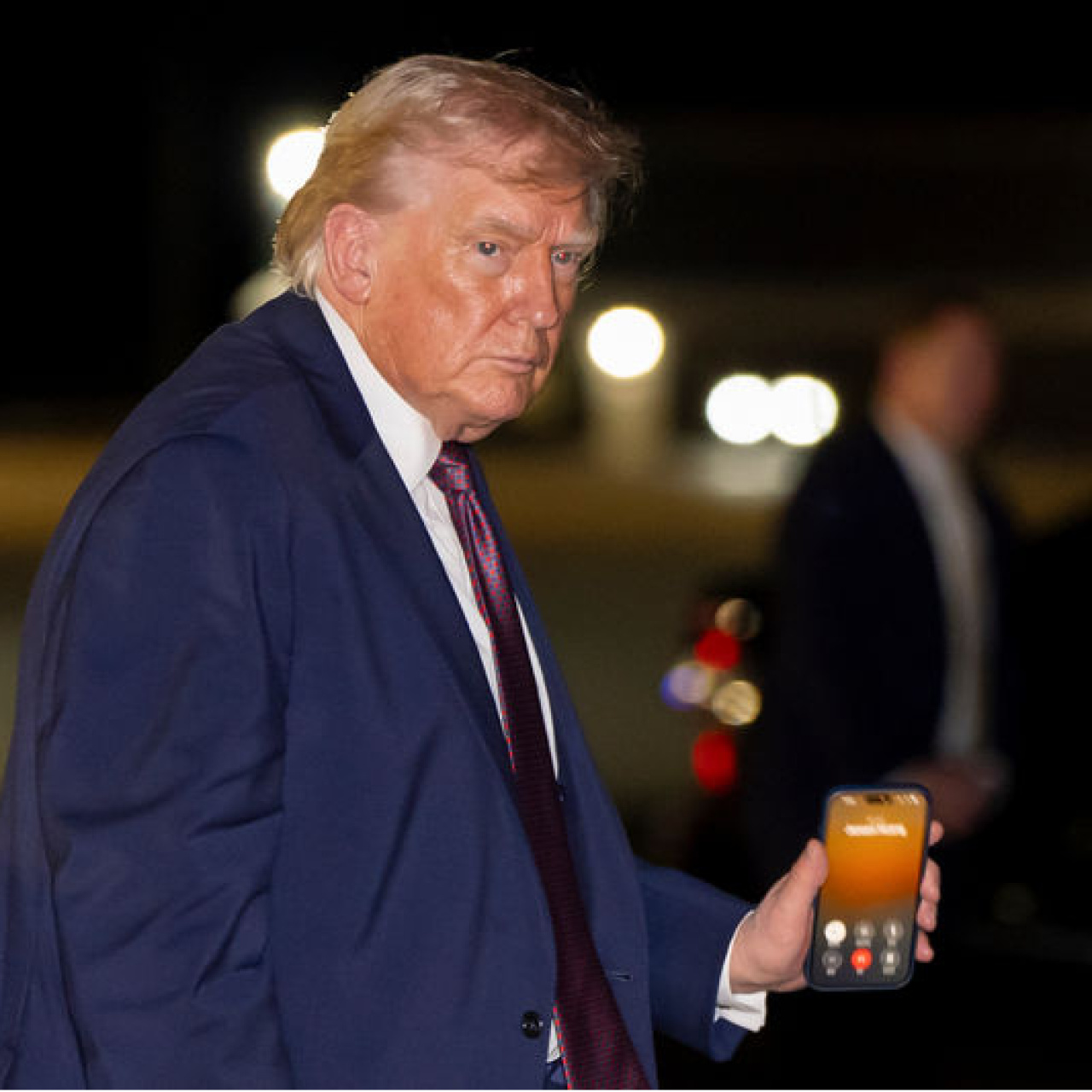 Trump'tan Epstein açıklaması: "Arkadaşlarım zarar görecek"
