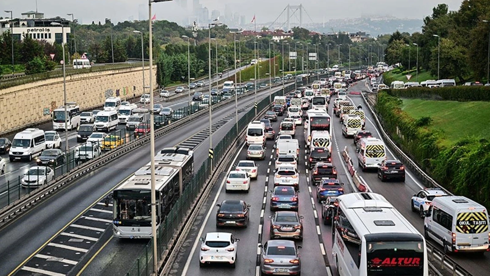 Ramazan Bayramında karayollarında son durum ne? Kapalı yollar var mı?