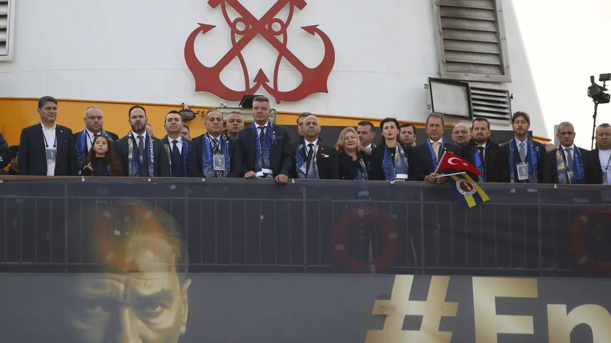 Fenerbahçe Başkanı Sadettin Saran 10 Kasım için düzenlenen törende konuştu!