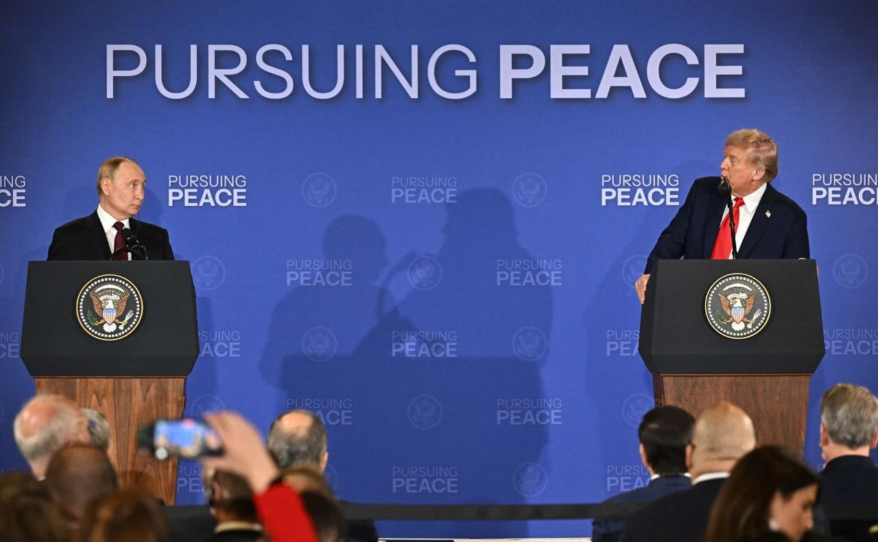 Trump zirveyi değerlendirdi: Putin ve Zelenskiy görüşecek mi?