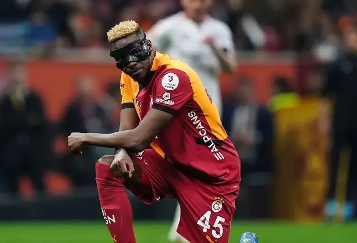 SON DAKİKA | Galatasaray, Victor Osimhen’i resmen duyurdu