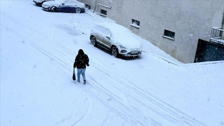 Yurtta kar yağışı ve soğuk hava etkili oluyor 