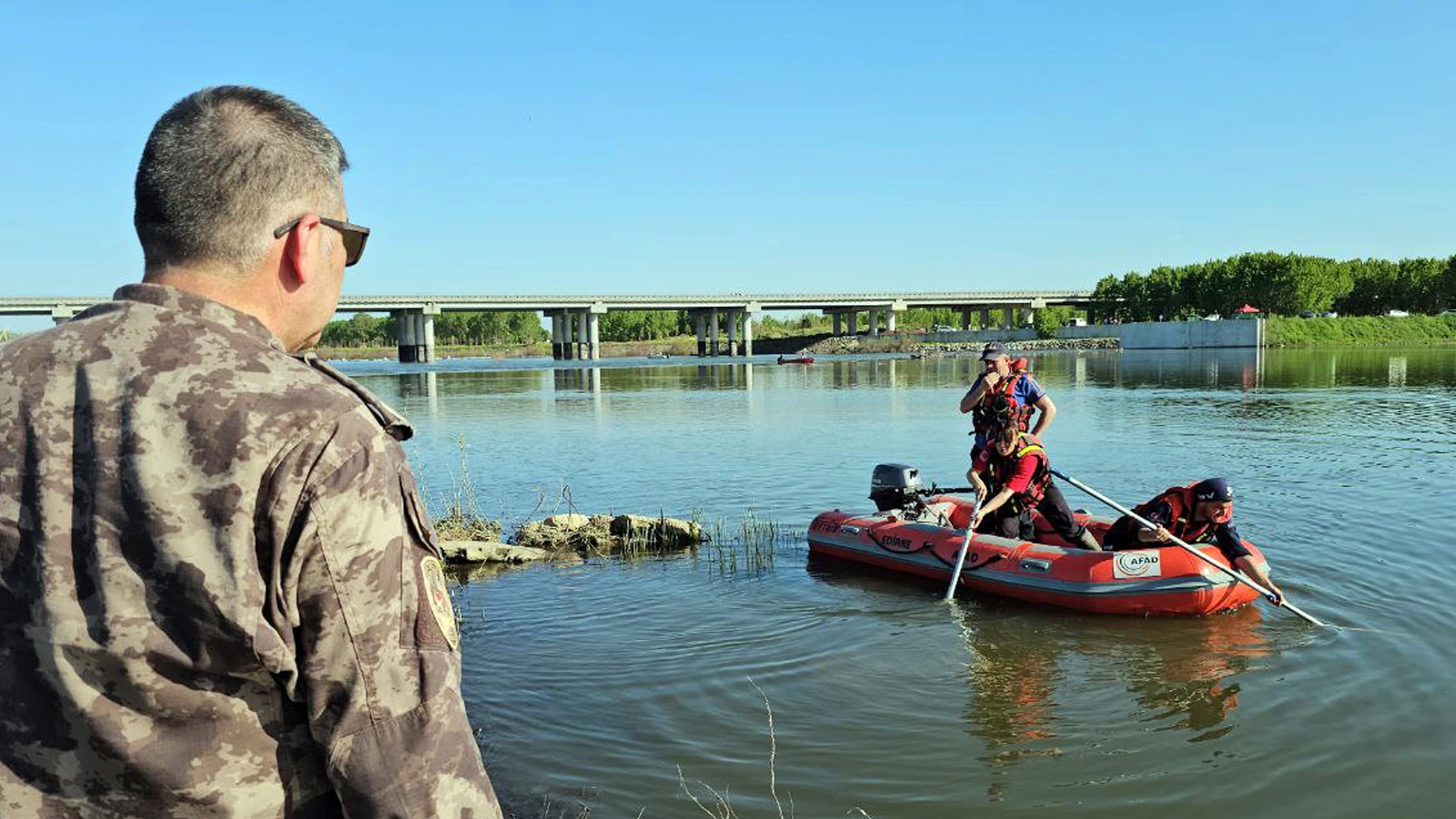 14 yaşındaki Ege İhsan, serinlemek için girdiği Meriç Nehri'nde kayboldu