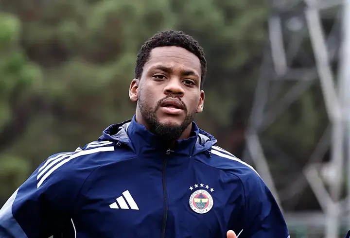 Fenerbahçe'de Jhon Duran'dan iyi haber! Haftalar sonra geri döndü
