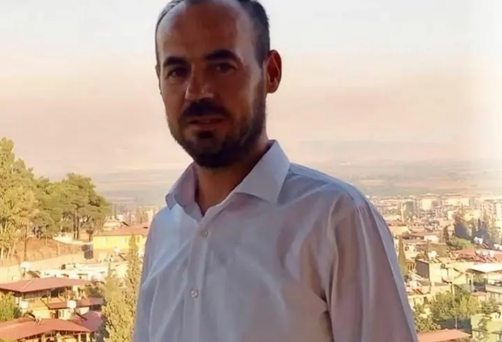 TIR’a çarpan otomobilin sürücüsü öldü