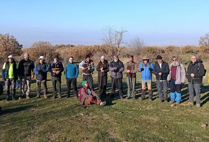 Doğaseverler Elbiz kanyonunda yürüdü