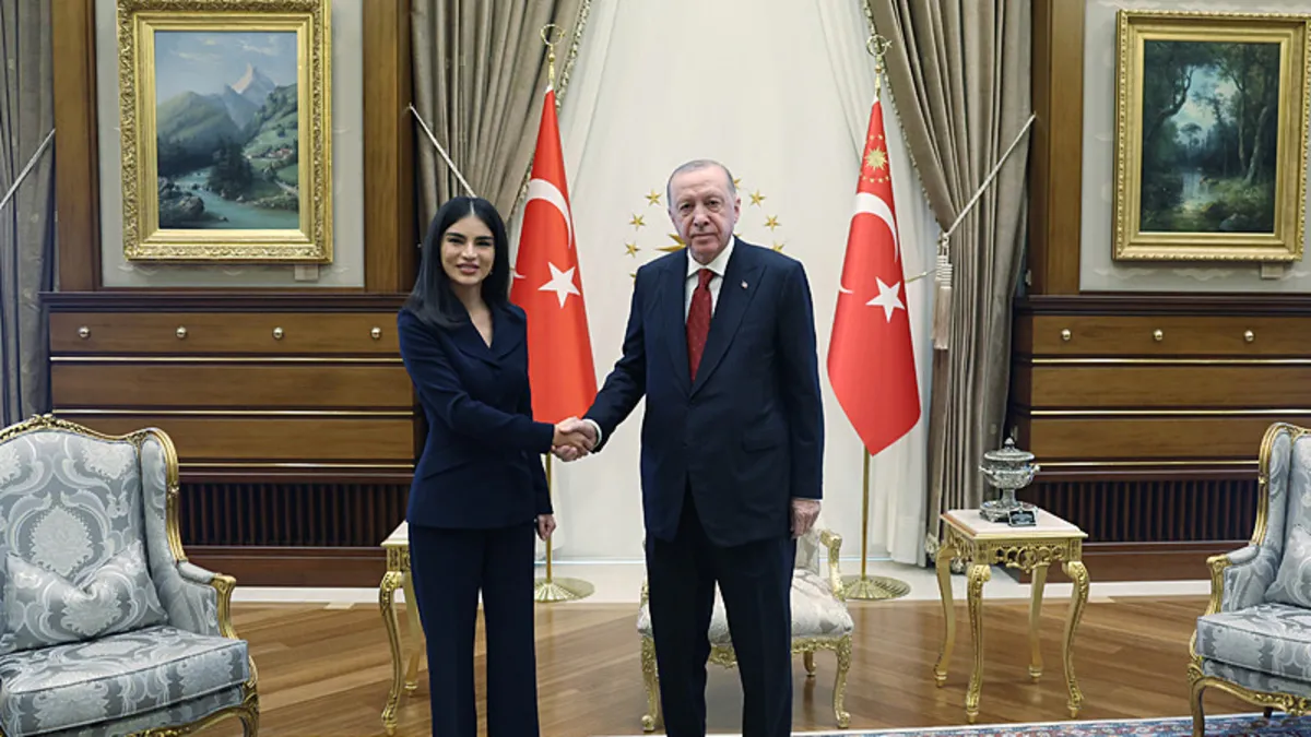 Başkan Erdoğan, Özbekistan Cumhurbaşkanlığı İdaresi Başkanı Mirziyoyeva'yı Kabul Etti