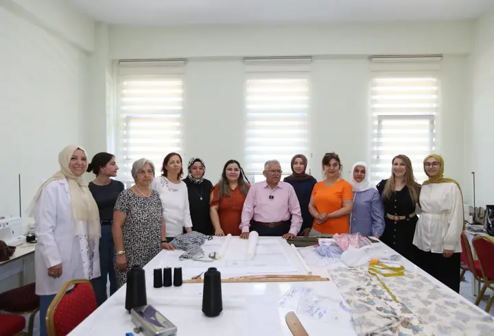 Başkan Büyükkılıç, belediyedeki hizmet birimlerini ziyaret etti