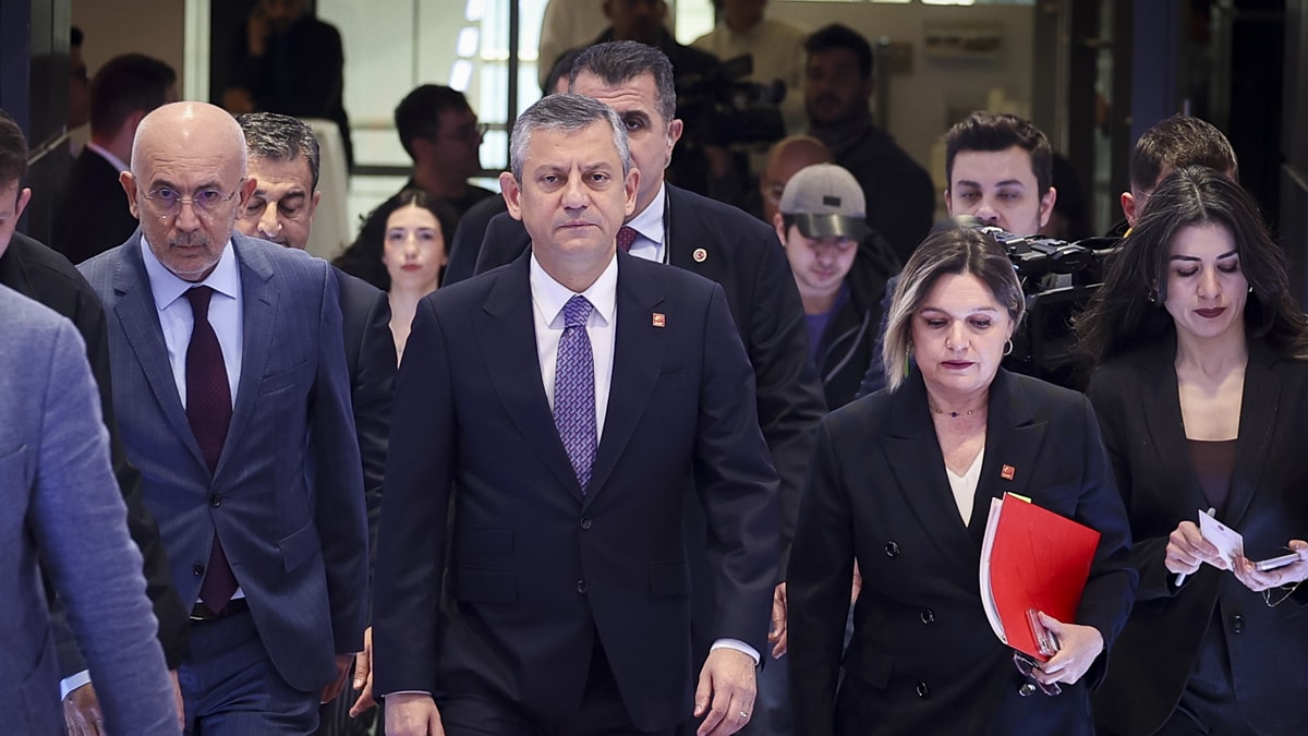 CHP'den kritik toplantı: A Takımı belli oluyor