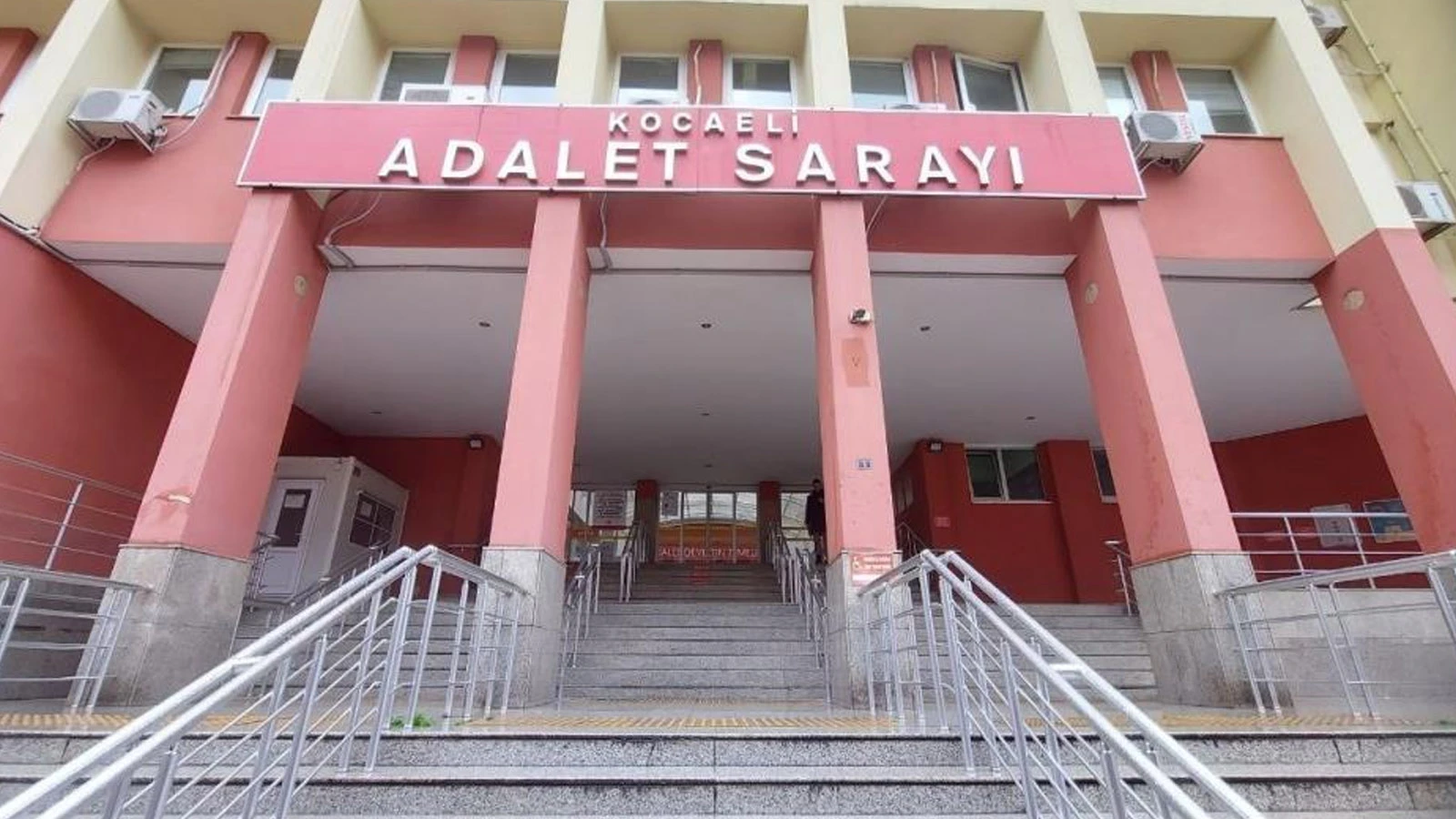 Kocaeli'de 'akrabaya küfür' iddiasıyla başlayan kavga kanlı bitti