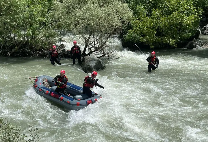 Derede akıntıya kapılan İbrahim’i Ankara'dan gelen 18 kişilik JÖAK ekibi arıyor