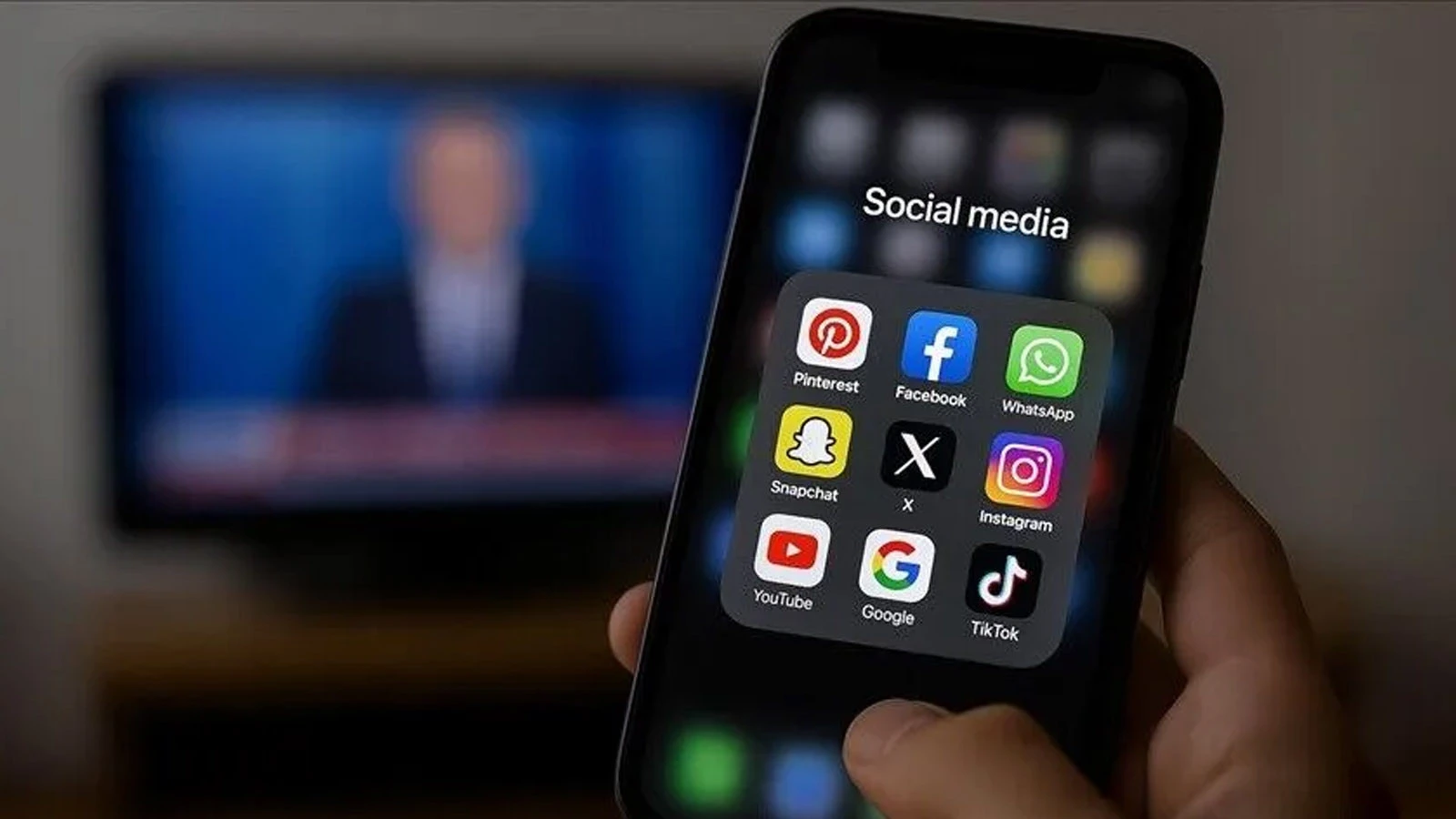 Halk TV'ye ait sosyal medya hesaplarına erişim engeli