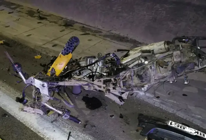 Tünelde otomobil ile motosiklet çarpıştı; 1 ölü, 2 yaralı