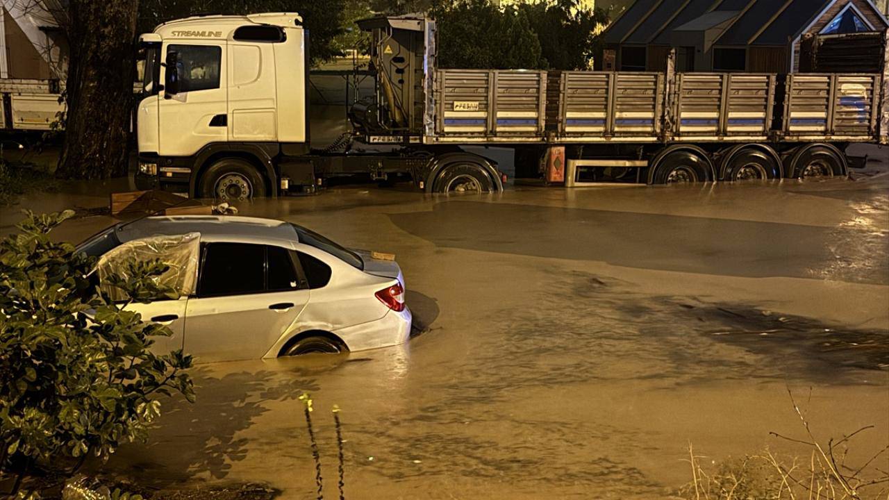 Kocaeli’de Sağanak Etkisini Gösterdi: Namazgah Barajı Bölgesinde Tahliye Kararı