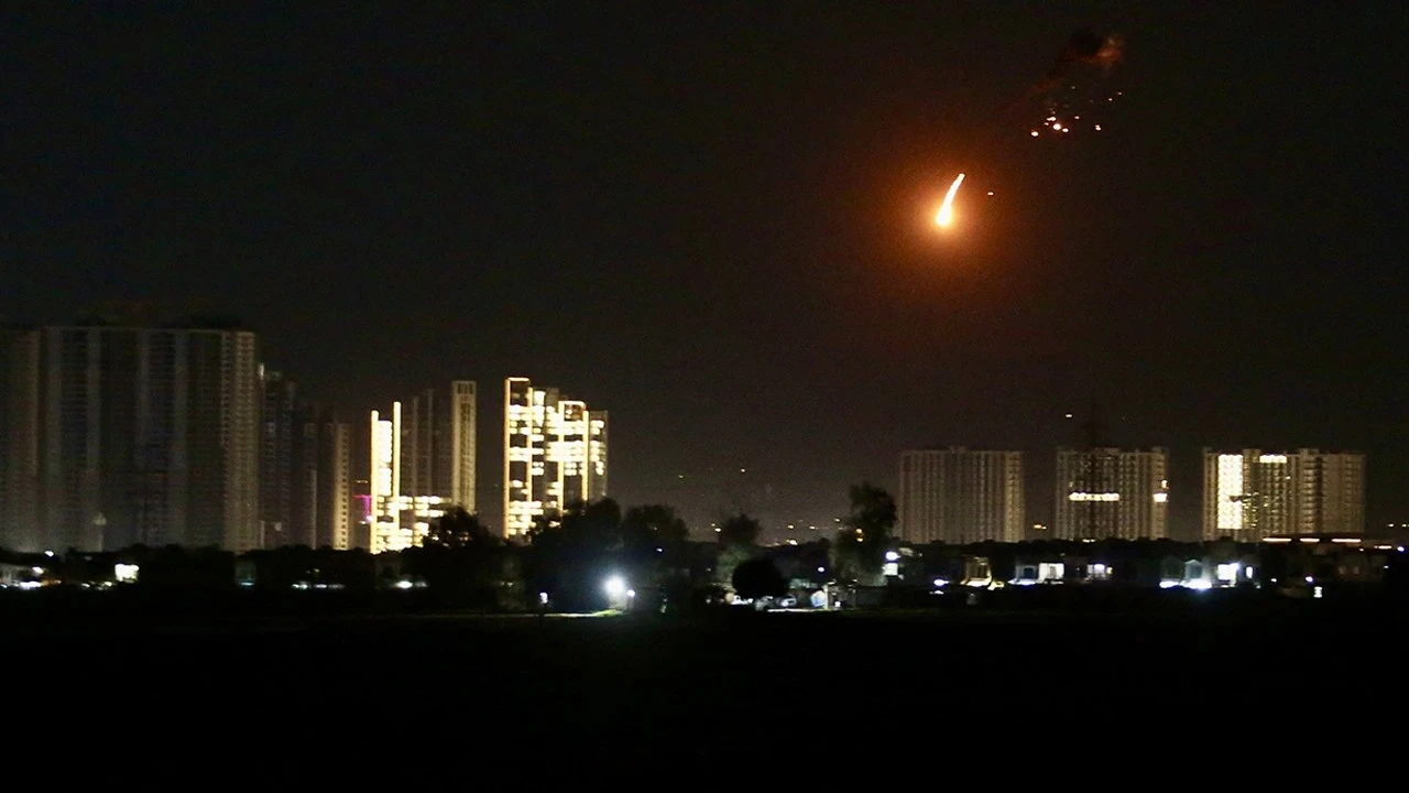Irak'ın Erbil kentinde peş peşe patlama sesleri duyuldu