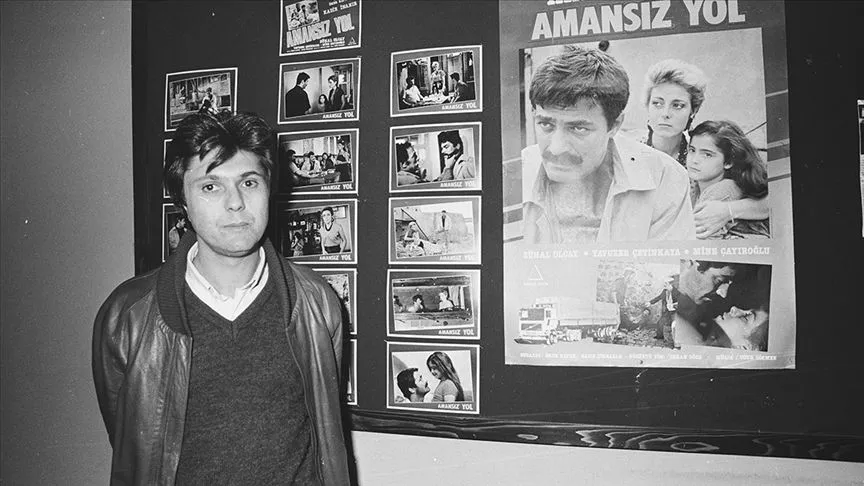 Türk sinemasında evrenselle yereli buluşturan yönetmen: Ömer Kavur