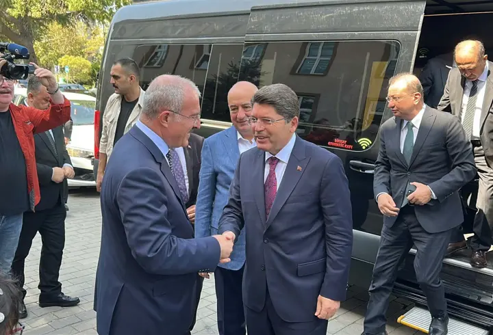 Bakan Tunç: Darbe anayasasının değişmesi lazım (2)