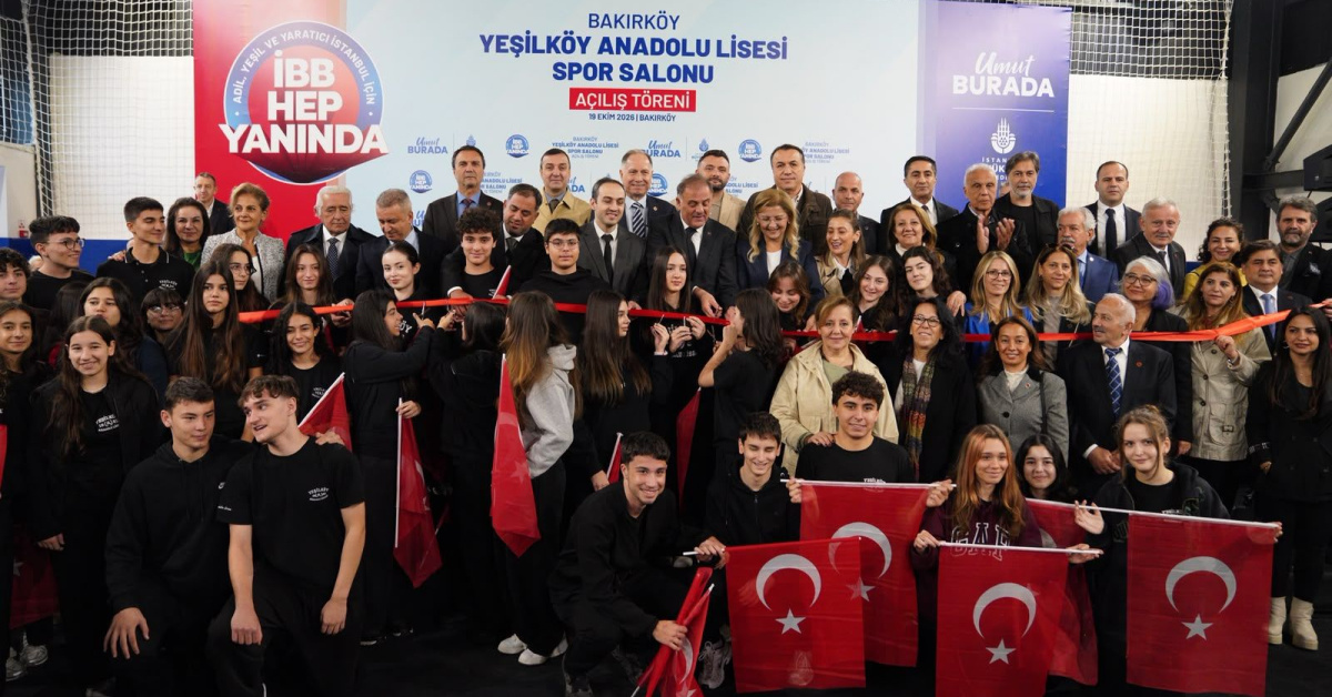 Bakırköy'deki Lisede Yeni Spor Salonu Açıldı