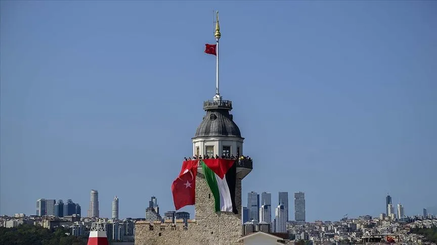 İstanbul Boğazı'nda deniz konvoyuyla Gazze eylemi