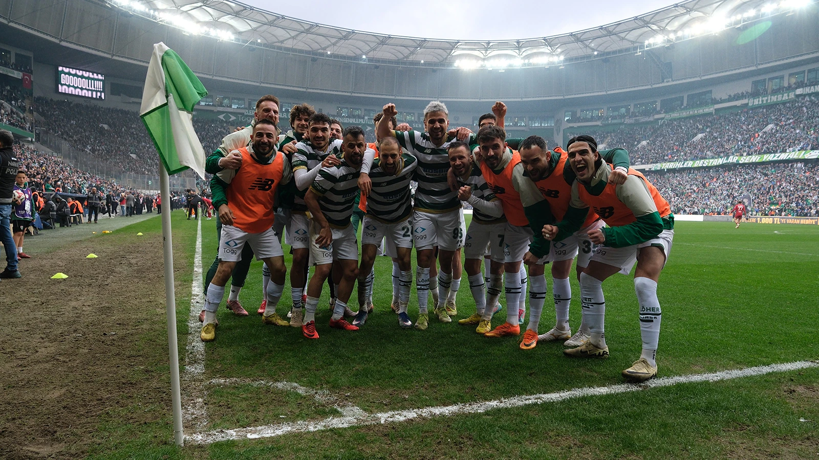 Bursaspor'dan şampiyonluk yolunda kritik galibiyet