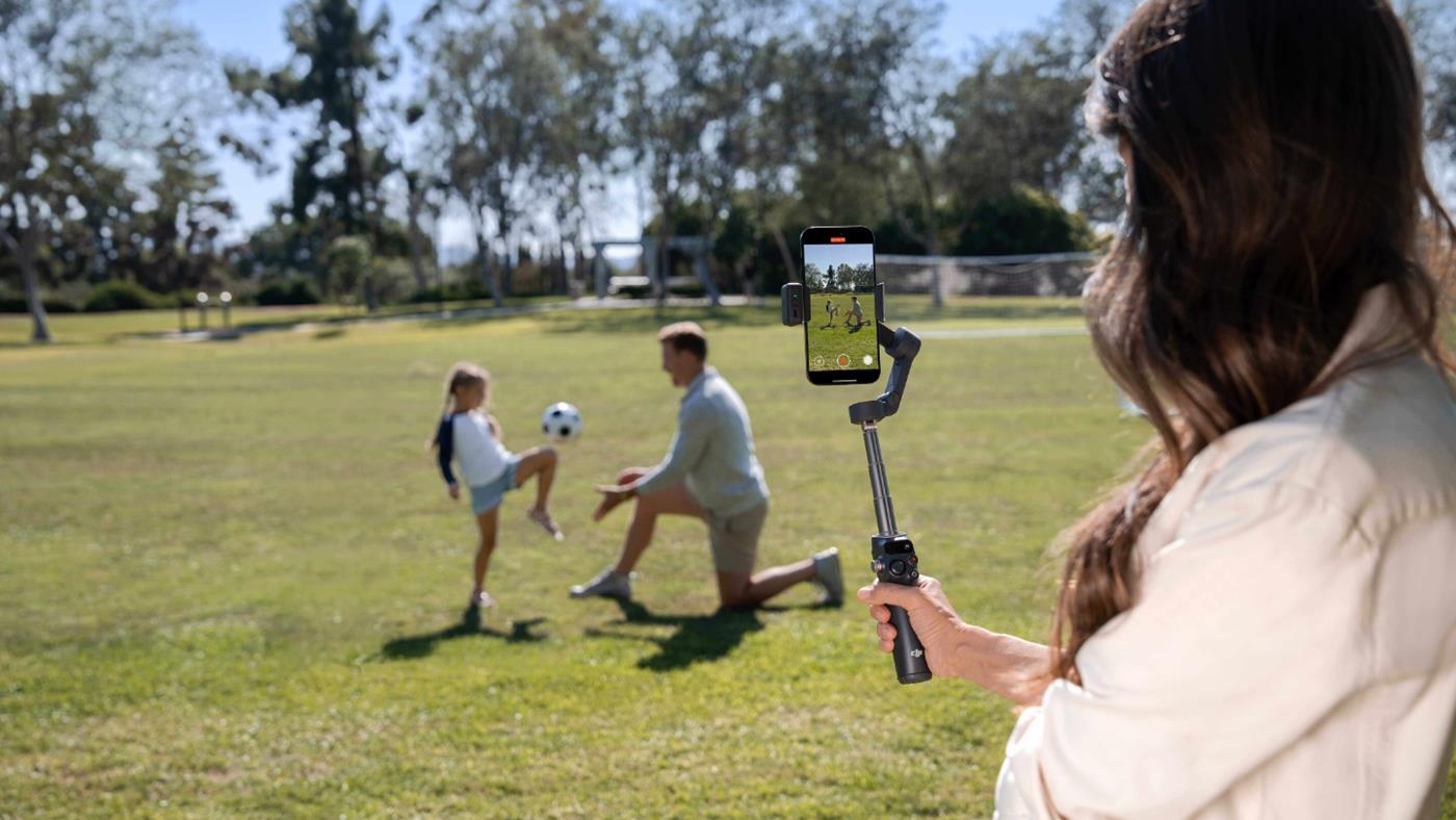 DJI Osmo Mobile 8 gelişmiş takip ve daha güçlü mıknatıs ile geliyor