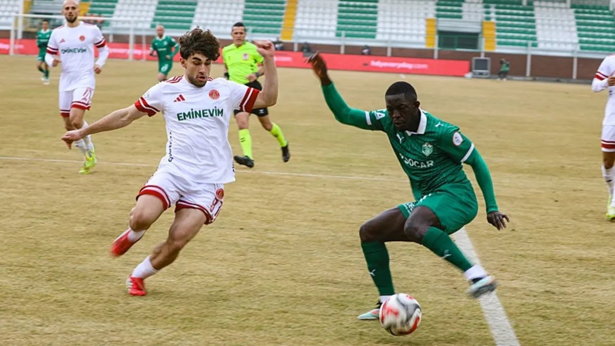 Alagöz Holding Iğdır FK ile Eminevim Ümraniyespor yenişemedi!