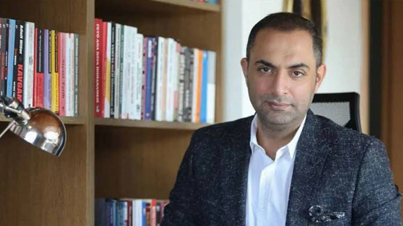Gazeteci Murat Ağırel'in Tutuklanmasına Tepki: "Gerçeği Yazmak Suç, Yazmamak Suç, Yazabilme İhtimali De Suç!"