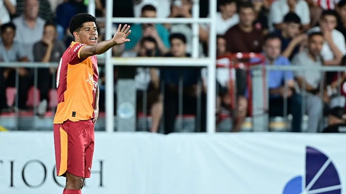 TRANSFER HABERİ: Gabriel Sara için Premier Lig ekibi devrede! İşte Galatasaray'ın bonservis talebi