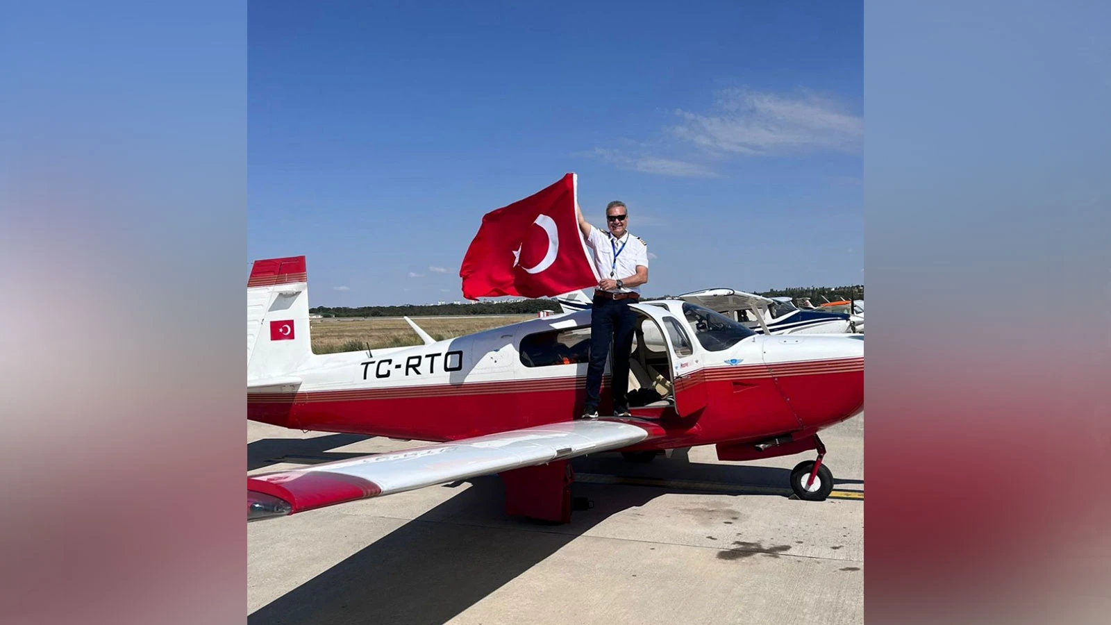 Düşen uçakta hayatını kaybeden pilotun son paylaşımı yürekleri yaktı