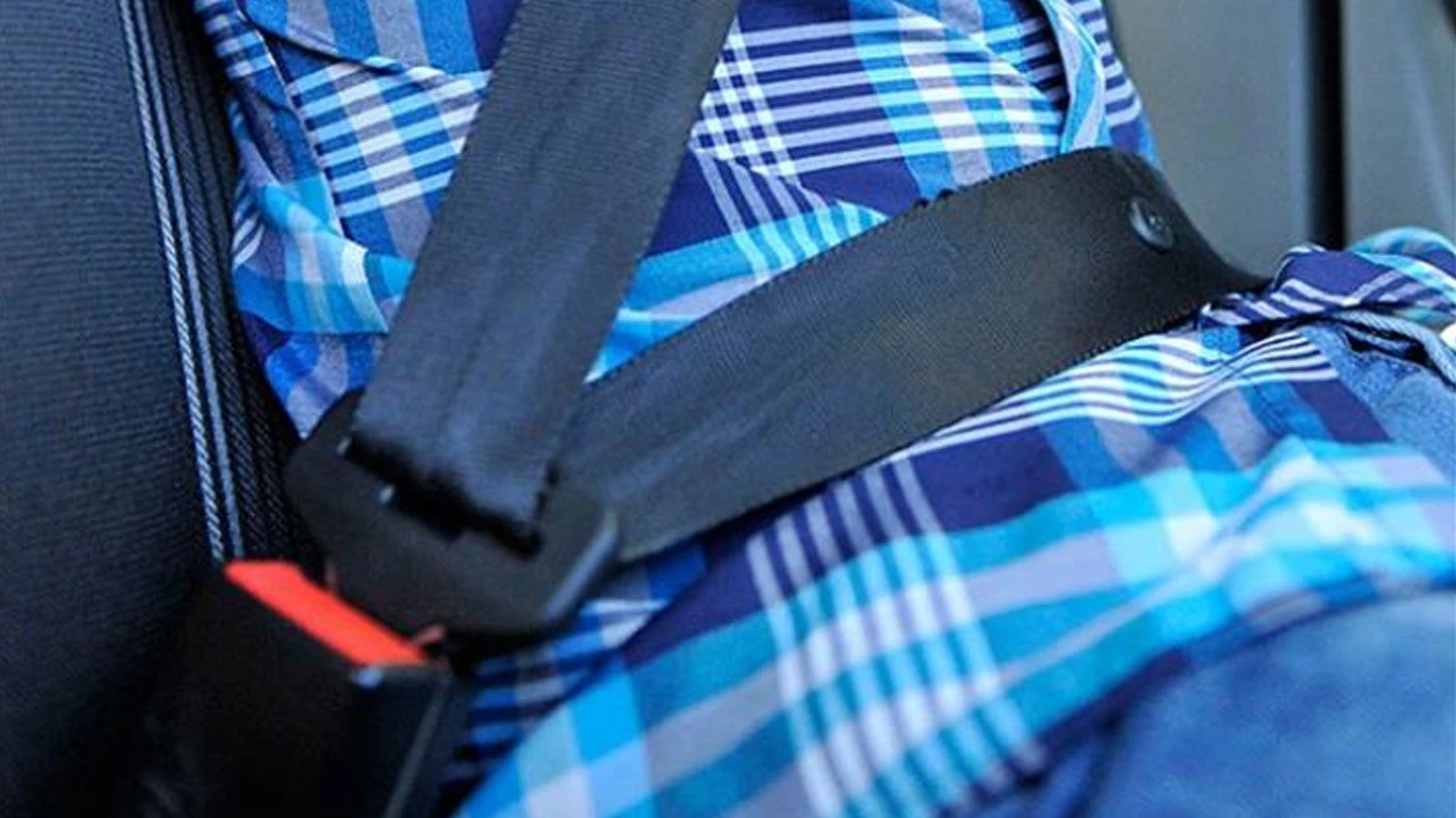 Bayram tatilinde emniyet kemeri takmayan binlerce sürücüye işlem yapıldı