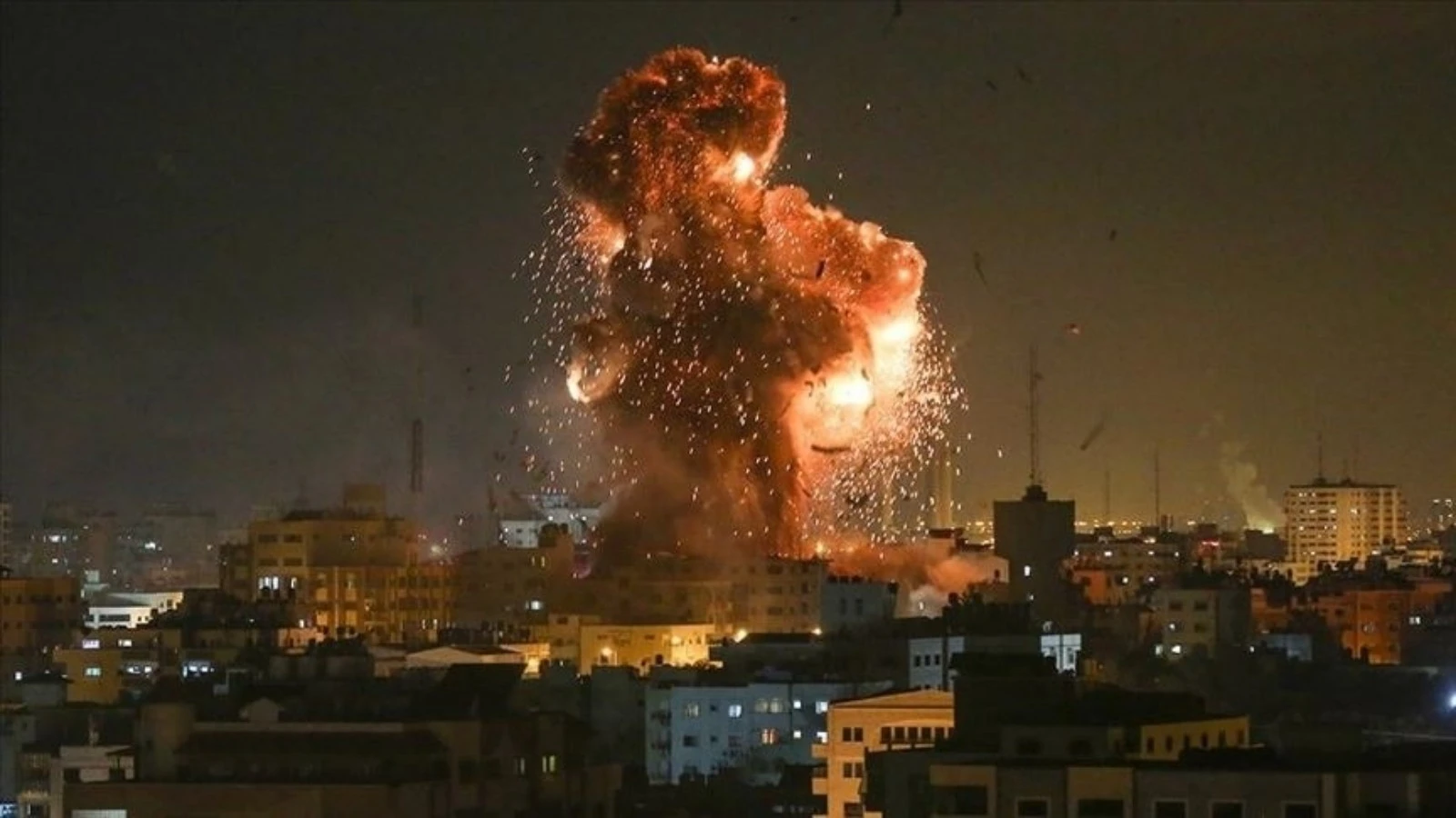 Hizbullah'tan İsrail'e füze saldırıları